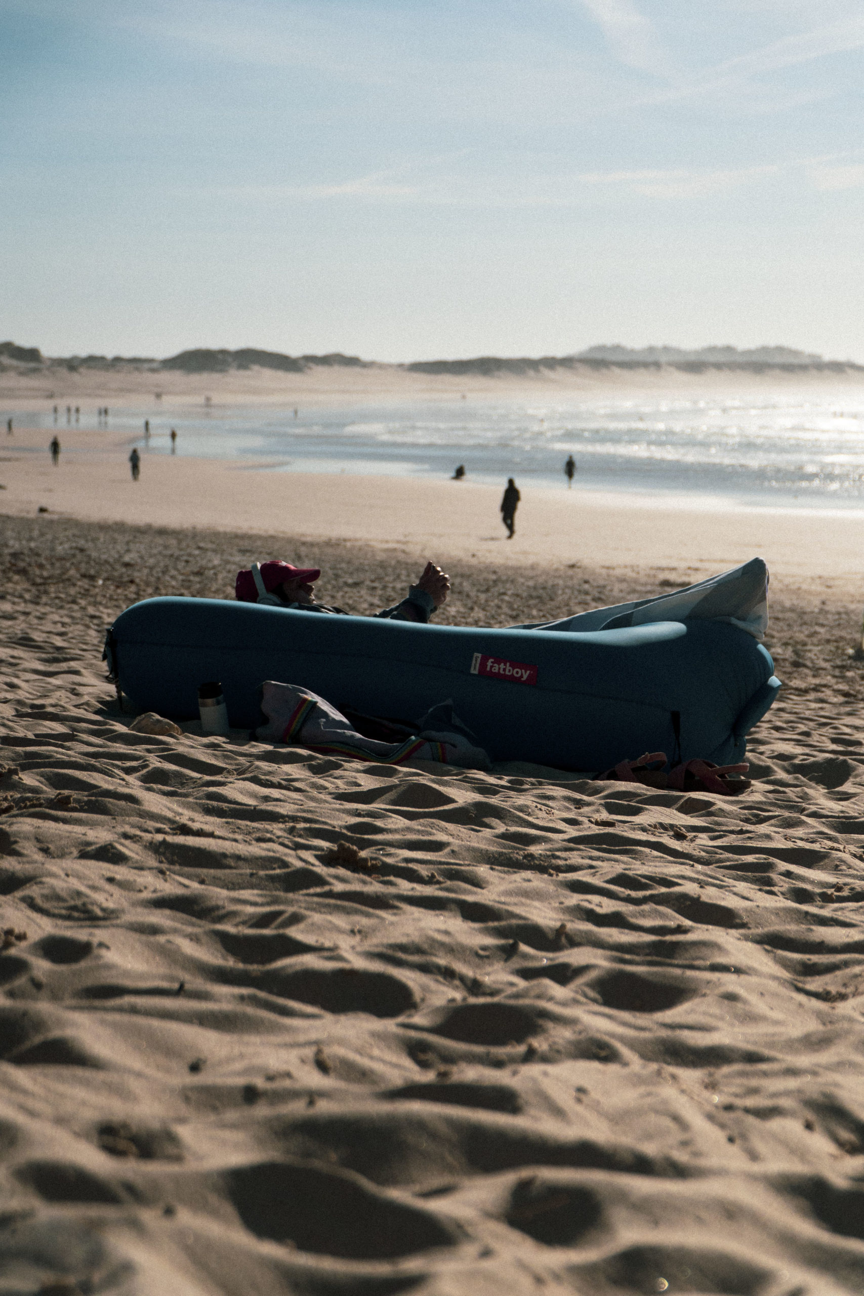 28-WOMAN-CHILLING-BEACH